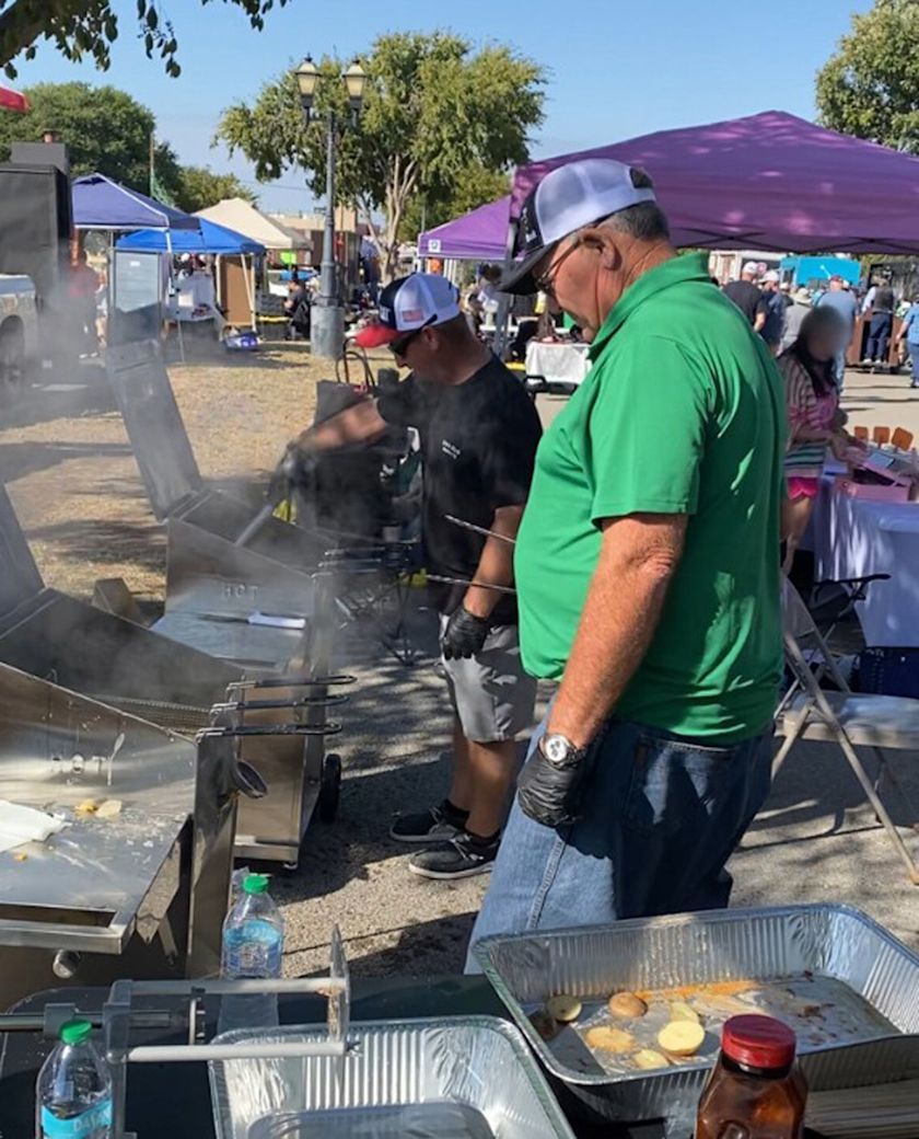 Volunteering at Iowa Park's Whoop T Do on the Square