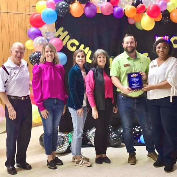 Burkburnett Branch Named 2024 Large Business of the Year