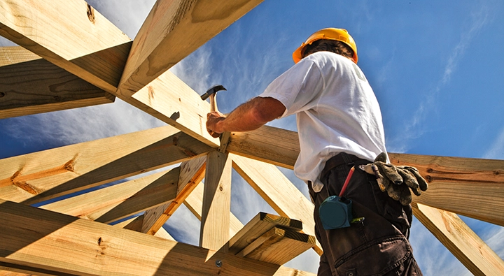 home builder building a new home