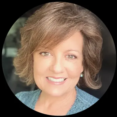 Andrea Holt